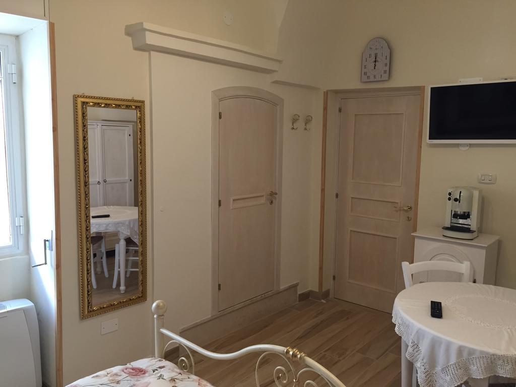 Archetto Bianco Bed and Breakfast Martina Franca Rum bild