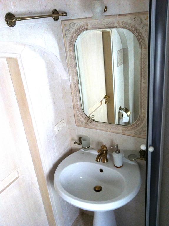 Archetto Bianco Bed and Breakfast Martina Franca Rum bild
